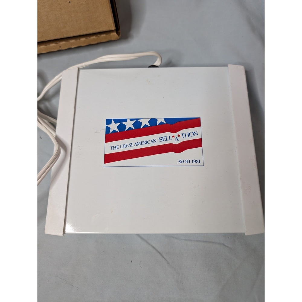 Avon Vintage Heating Plate Brand New In‎ Box Works! - Picture 2 of 5